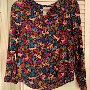 Anthropologie 25 conversations button down blouse, woodland print, size 4 VGUC